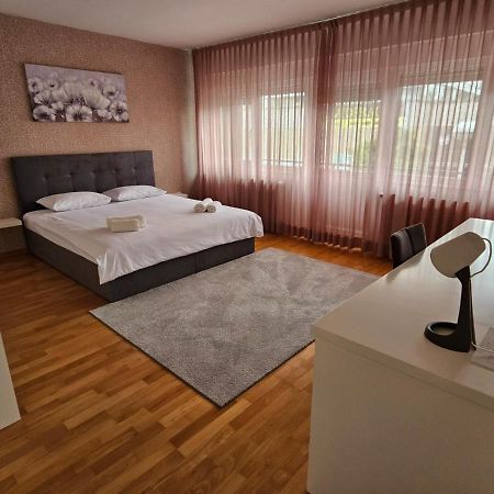 Comfort Rooms Remiza - Free Private Parking - Self Check-In Zagrzeb Zewnętrze zdjęcie
