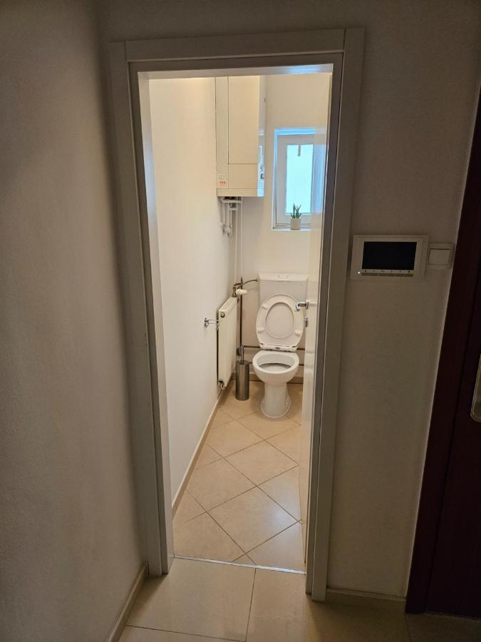 Comfort Rooms Remiza - Free Private Parking - Self Check-In Zagrzeb Zewnętrze zdjęcie