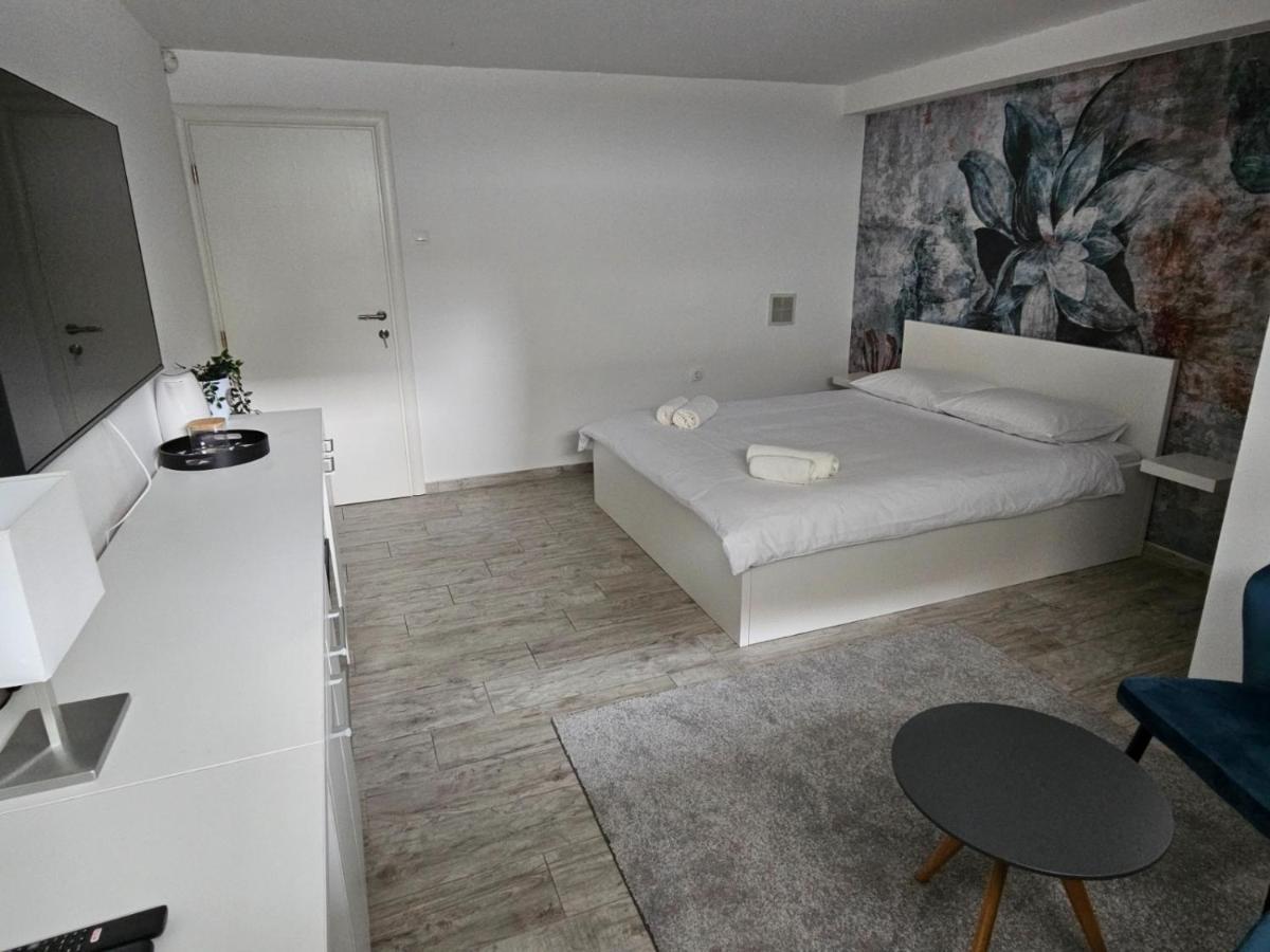 Comfort Rooms Remiza - Free Private Parking - Self Check-In Zagrzeb Zewnętrze zdjęcie