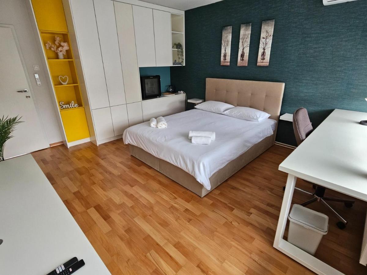 Comfort Rooms Remiza - Free Private Parking - Self Check-In Zagrzeb Zewnętrze zdjęcie