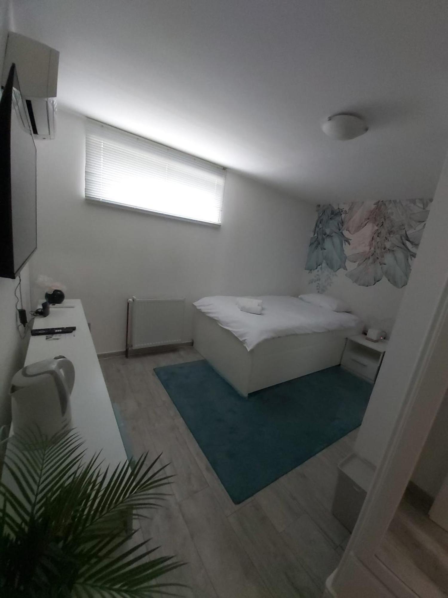 Comfort Rooms Remiza - Free Private Parking - Self Check-In Zagrzeb Zewnętrze zdjęcie